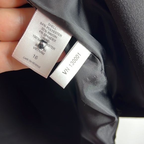 NWT New York & Company Black Relaxed Tailored Boyfriend Blazer - Picture 6 of 9